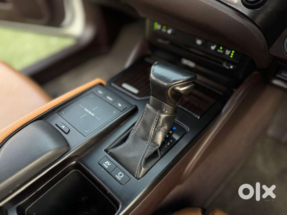 Lexus Es 300h Luxury, 2019, Petrol