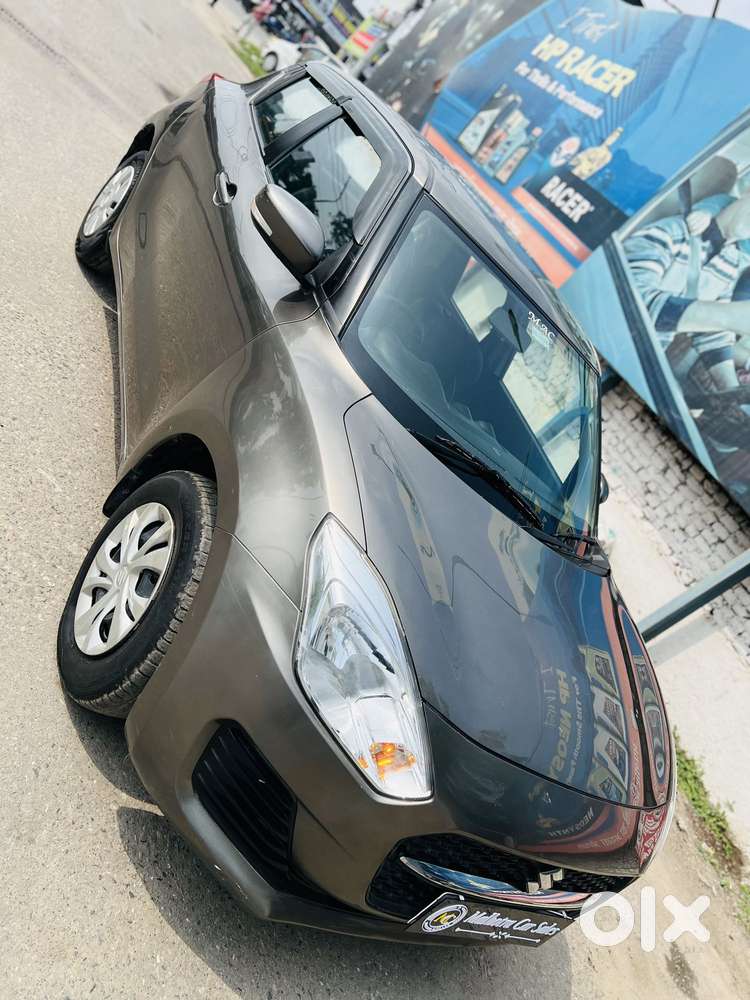 Maruti Suzuki Swift Vxi Optional, 2022, Petrol