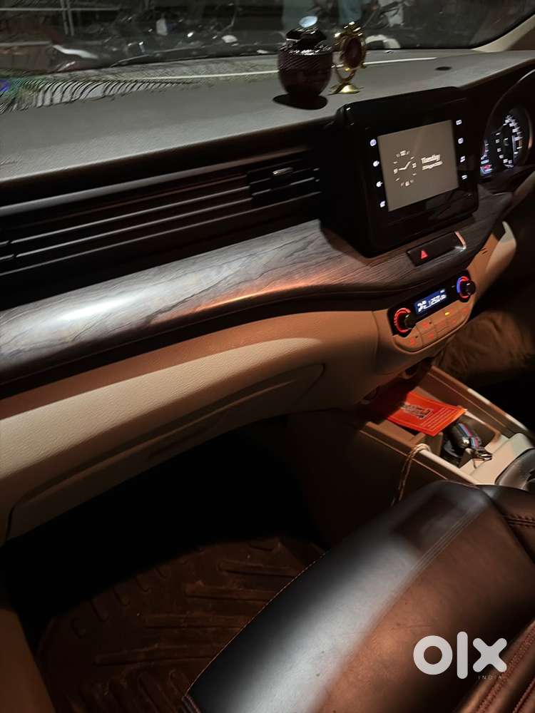 Maruti Suzuki Ertiga Zxi 2025