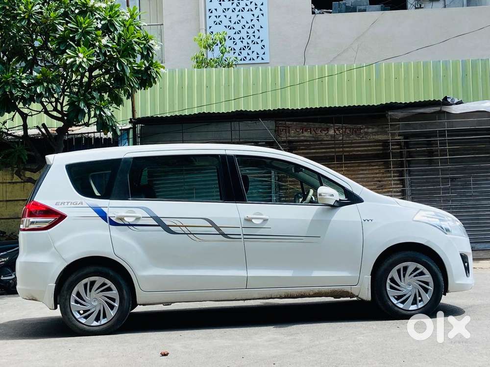 Maruti Suzuki Ertiga Vxi Shvs, 2015, Cng & Hybrids
