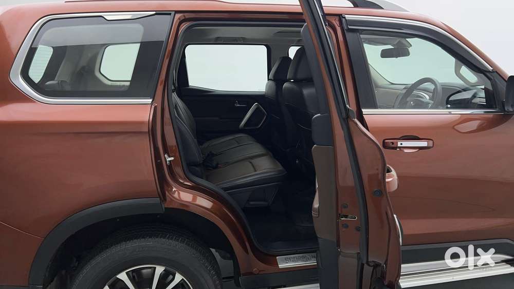 Mahindra Scorpio N Z8 L Petrol Mt 7 Str, 2022, Petrol