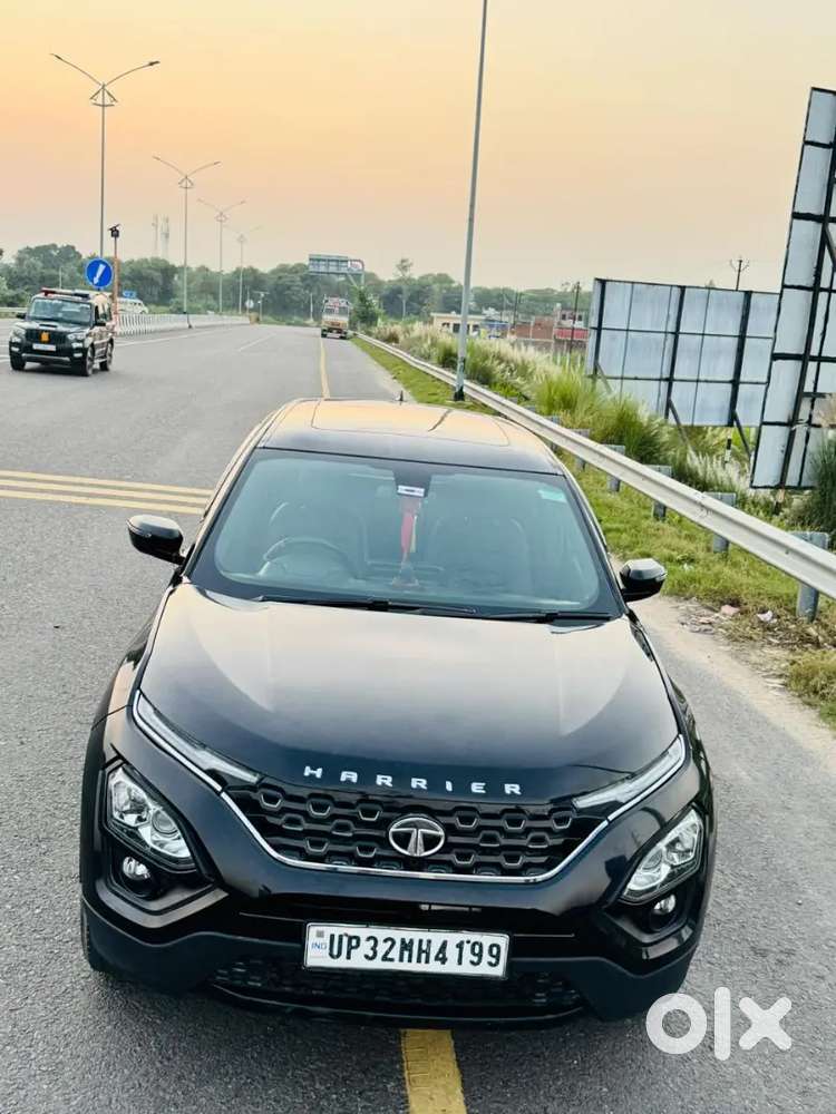 Tata Harrier Diesel  With Sunroof 2.0 2022 Jet Black Color 2nd Owner