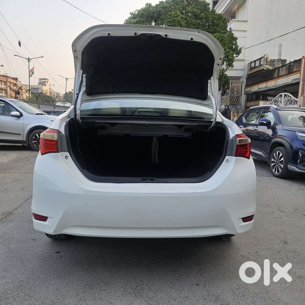 Toyota Corolla Altis G At, 2016, Petrol