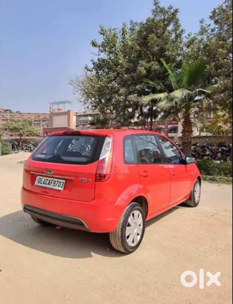 Ford Figo Petrol Lxi 2012