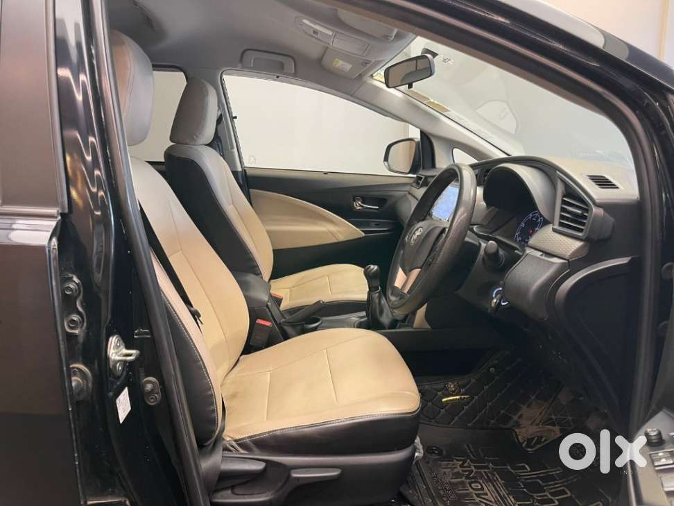 Toyota Innova Crysta [2020-ongoing] 2.4 Gx 8 Str, 2022, Diesel