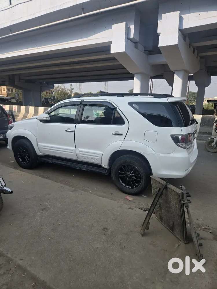 Toyota Fortuner 2015 Year