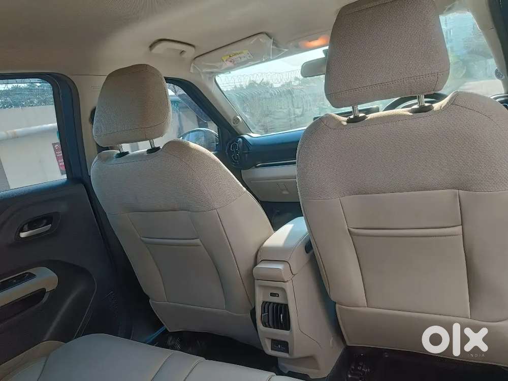 Citroen Basalt 2025 Petrol 7840 Km Driven