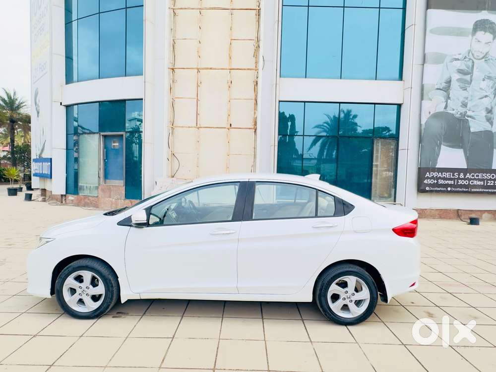 Honda City V Mt, 2015, Petrol