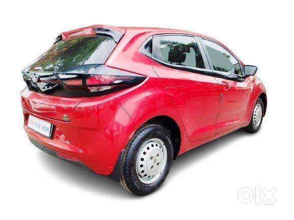 Tata Altroz Xm (s) Petrol, 2021, Petrol