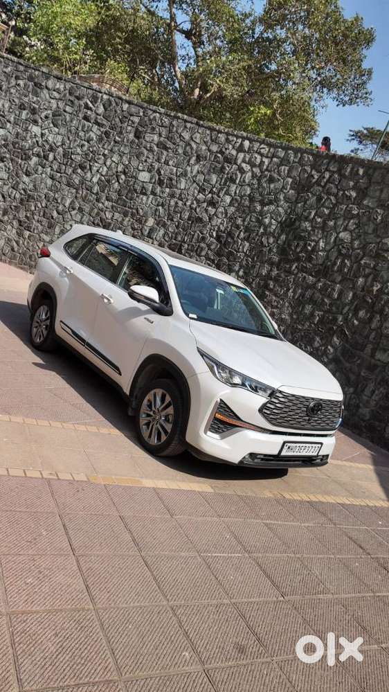 Toyota Innova Hycross 2.0 Zx (o) Hybrid 7 Str, 2024, Petrol