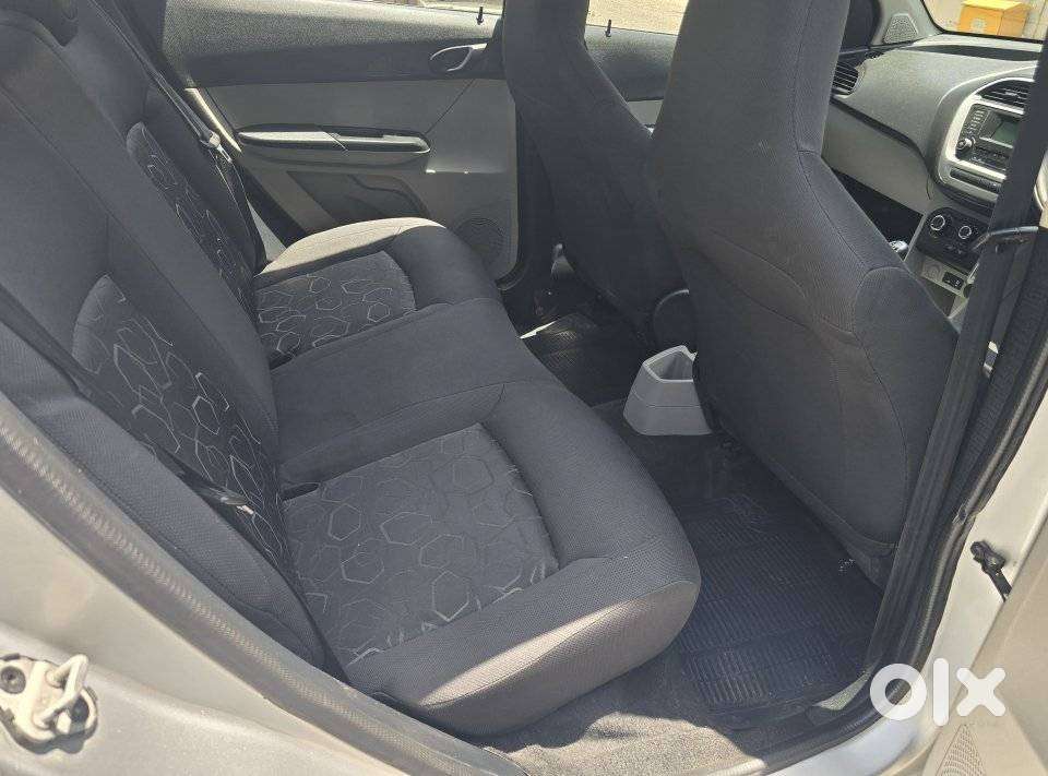 Tata Tiago 1.2 Revotron Xt, 2017, Petrol