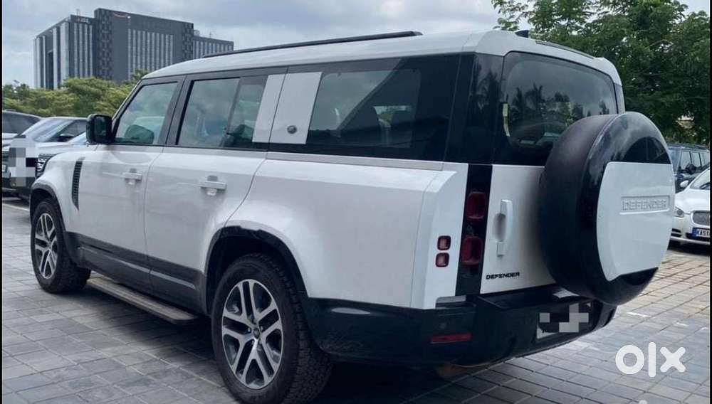Land Rover Defender 3.0 L 130 Hse, 2023, Diesel