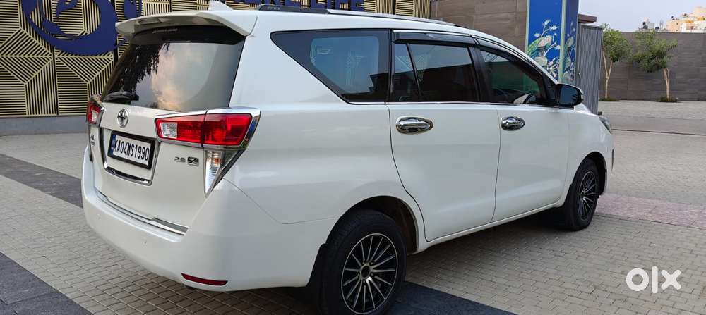 Toyota Innova Crysta 2.8z Automatic, 2016, Diesel