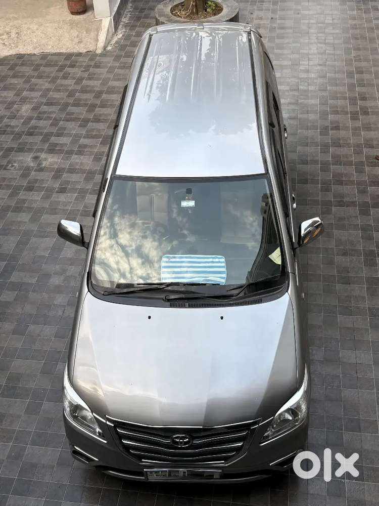 Innova Captain Seats Diesel