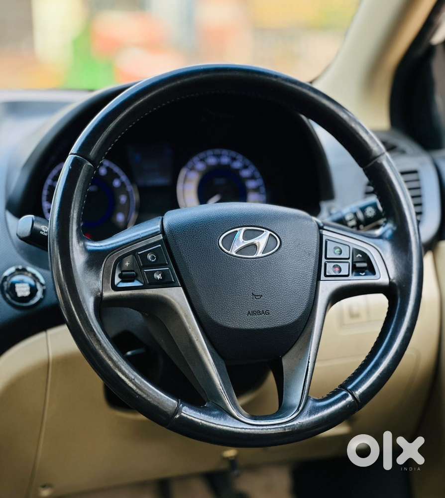 Hyundai Verna Petrol 2015
