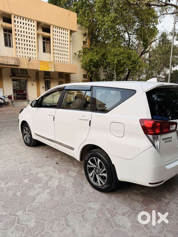 Toyota Innova Crysta 2.4 G Plus Mt 7 Str, 2021, Diesel