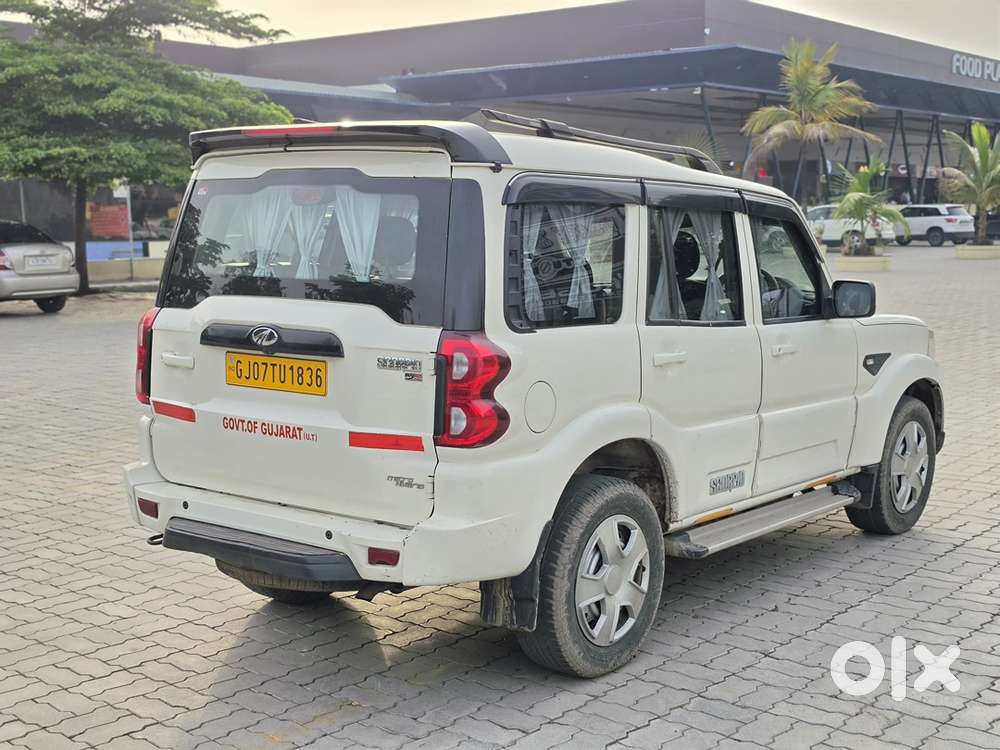 Mahindra Scorpio Diesel 2016