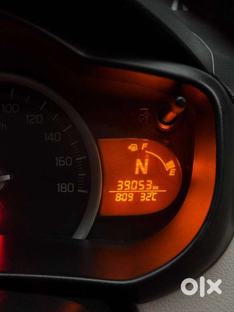 Maruti Suzuki Celerio 1.0 Vxi Amt, 2015, Petrol