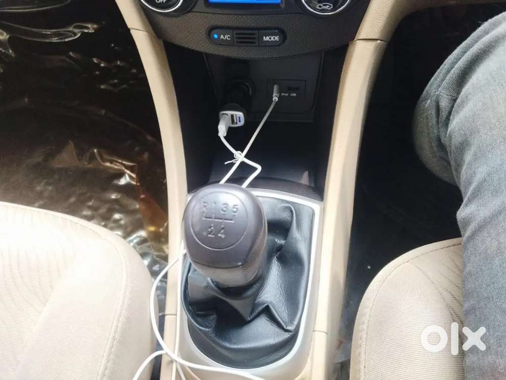 Hyundai Verna 2012 Petrol 60000 Km Driven