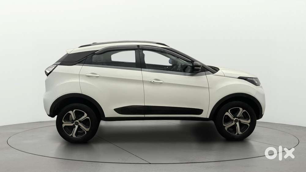 Tata Nexon 1.2 Revotron Xza Plus, 2021, Petrol