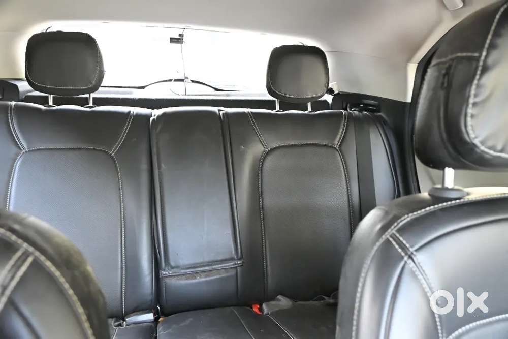 Tata Nexon 2023 Petrol Plus Sunroof Xza + S Top Spec