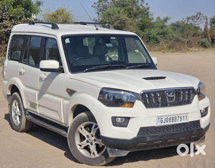 Mahindra Scorpio S10 At 2wd, 2016, Diesel