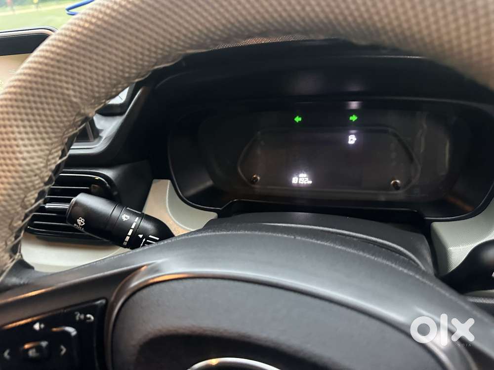 Tata Punch 1.2 Revotron Adventure Camo Rhythm Amt, 2025, Petrol