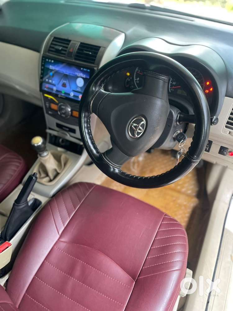 Toyota Corolla Altis 2011