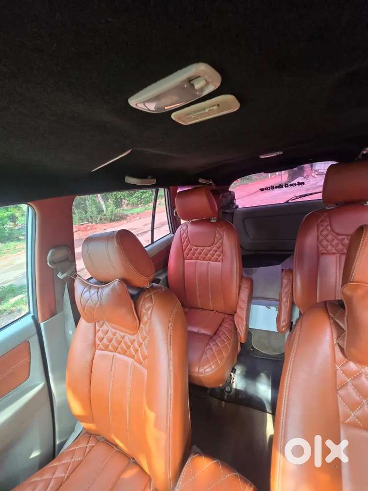 Toyota Innova 2009 Diesel 330 Km