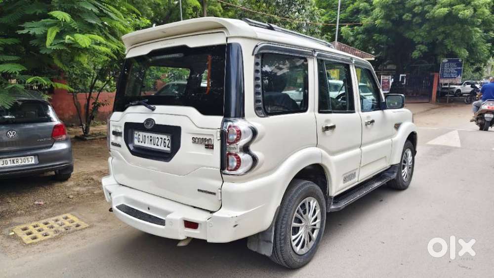 Mahindra Scorpio S10, 2016, Diesel