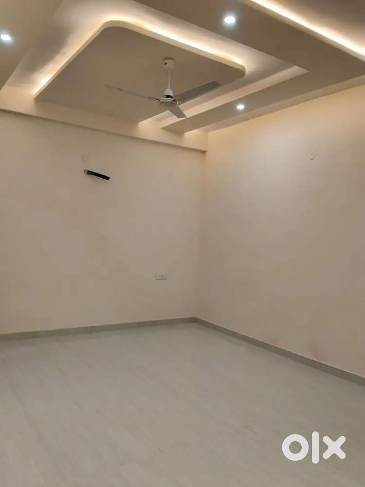 20 Lakh M Makaan Kalwar Road Pe