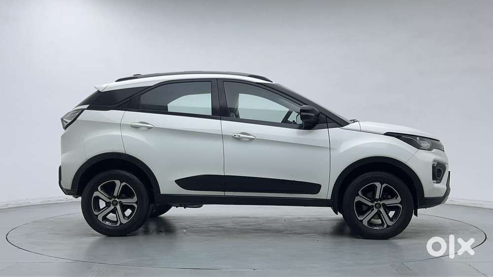 Tata Nexon 1.2 Revotron Xz Plus, 2022, Petrol