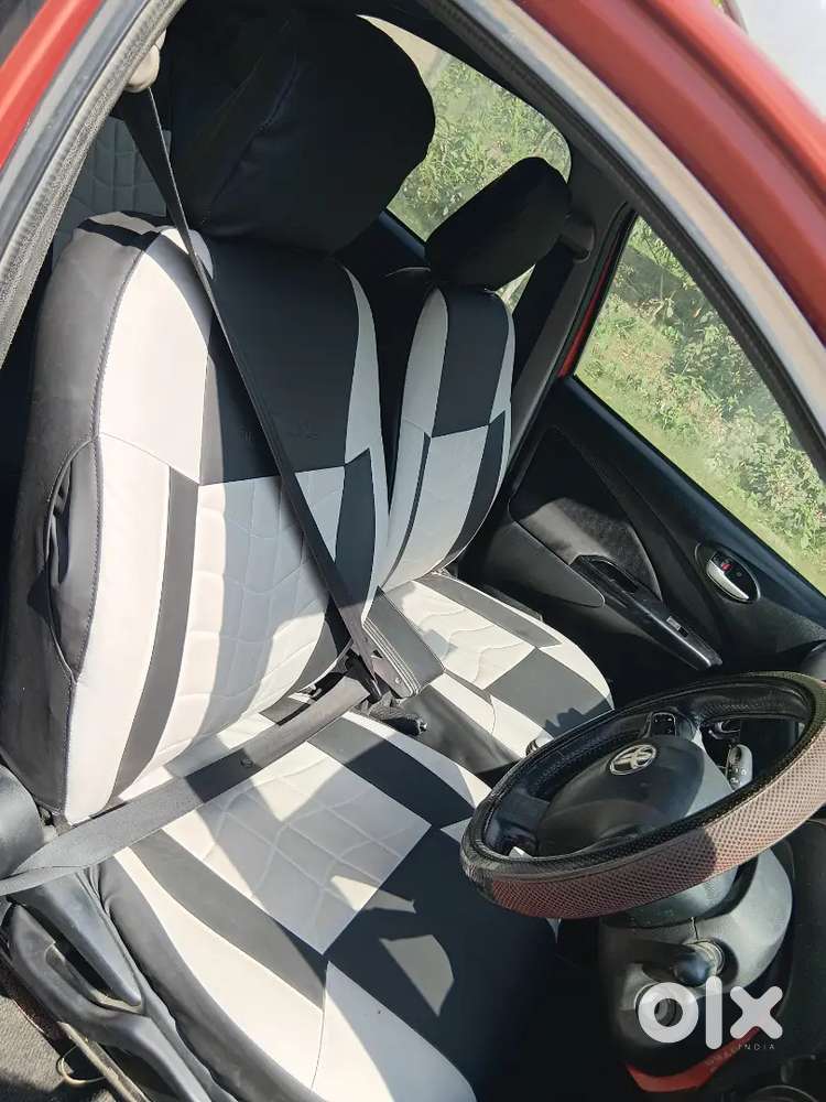 Toyota Etios Cross 2015