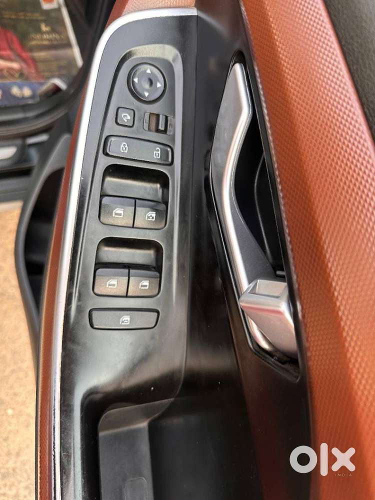 Hyundai Alcazar Signature, 2021, Petrol