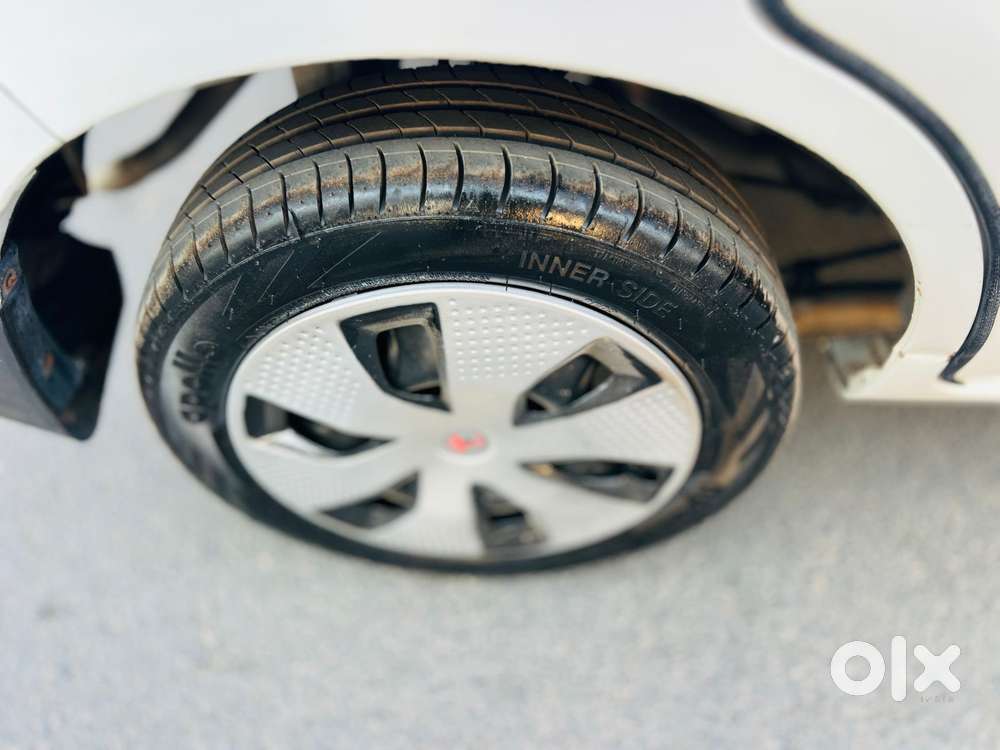 Maruti Suzuki Alto K10 1.0 Vxi Plus Amt, 2016, Cng & Hybrids