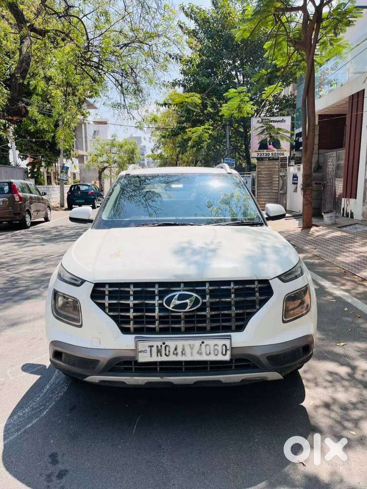 Hyundai Venue S Turbo, 2021, Petrol