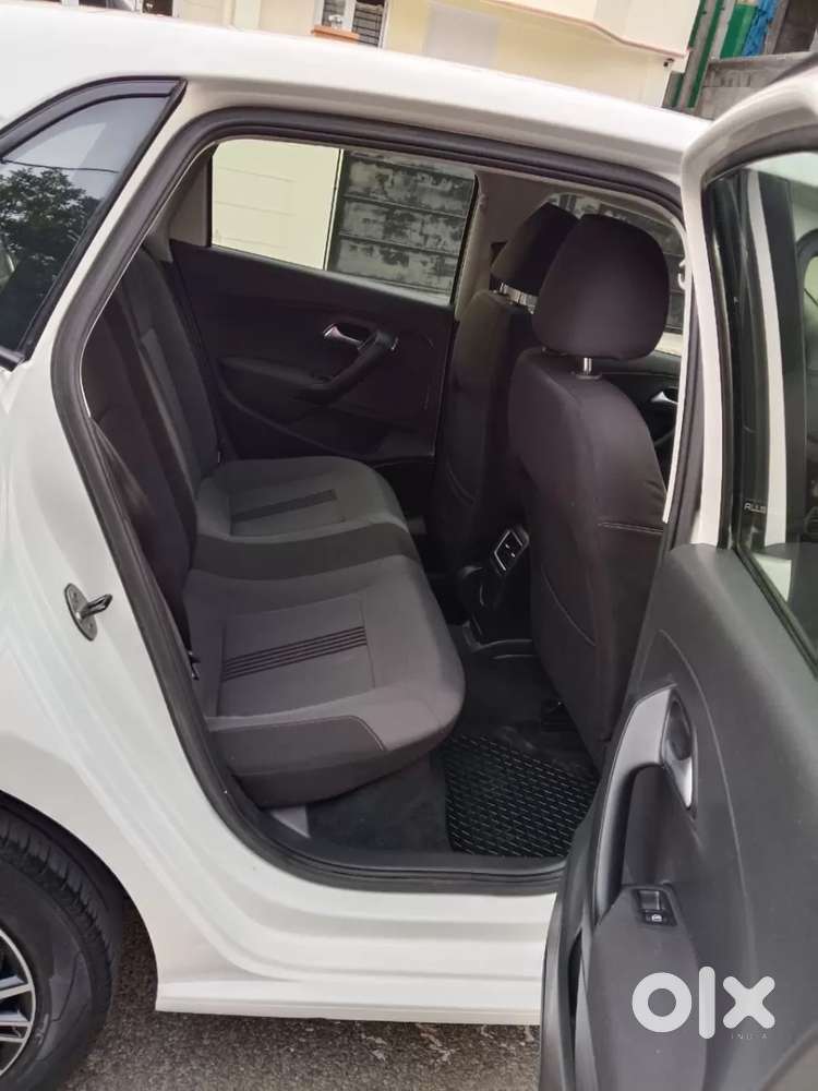 Volkswagen Polo Petrol Highline 1.2l, 2017, Petrol