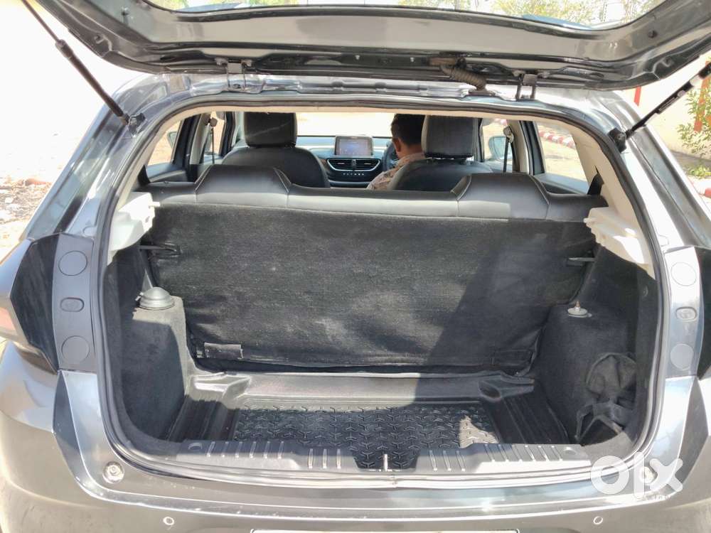 Tata Altroz 1.2 Xm Plus, 2023, Petrol
