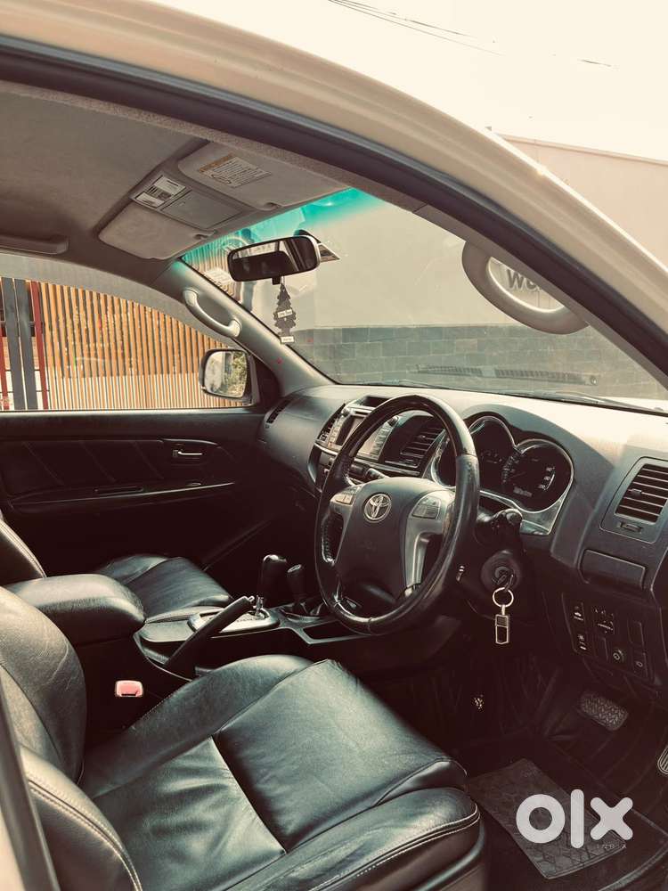 Toyota Fortuner 4x4 At, 2015, Diesel