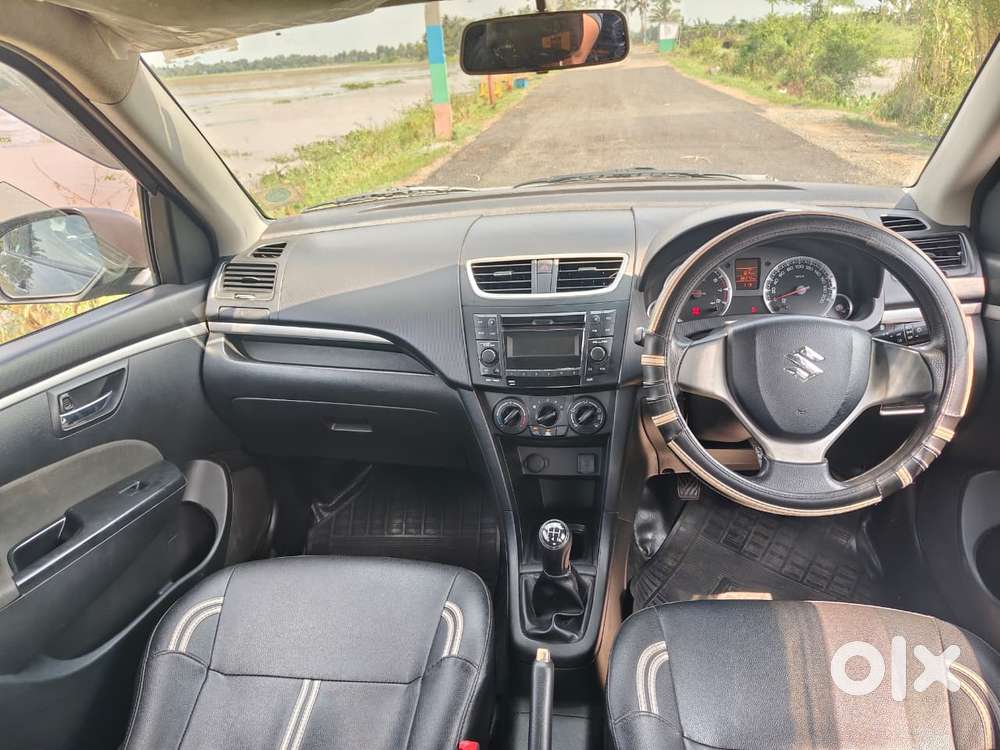 Maruti Suzuki Swift Vxi 1.2 Abs Bs-iv, 2015, Petrol