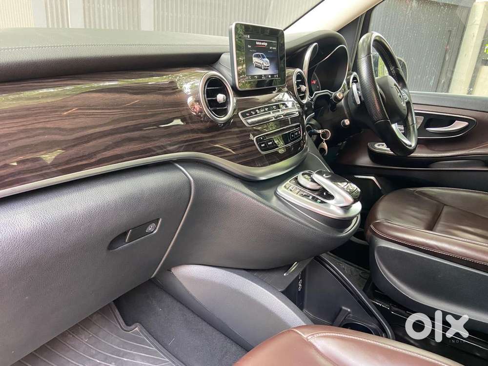 Mercedes-benz V-class 2.1 220 Expression Diesel At, 2020, Diesel