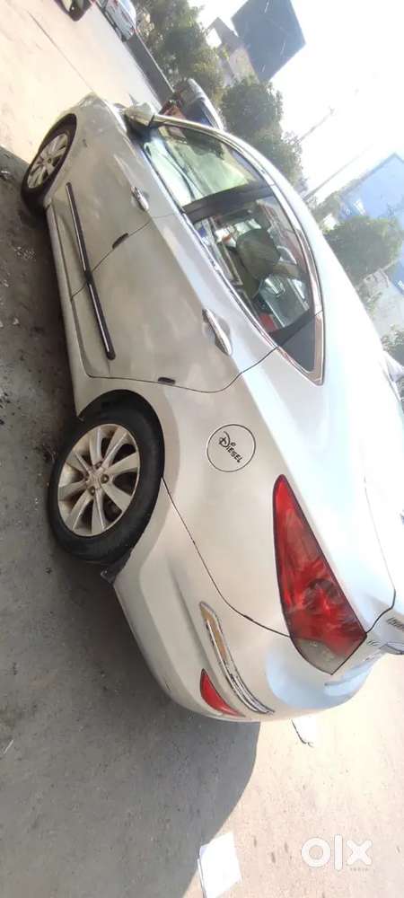 Hyundai Verna 2011 Diesel 135000 Km Driven
