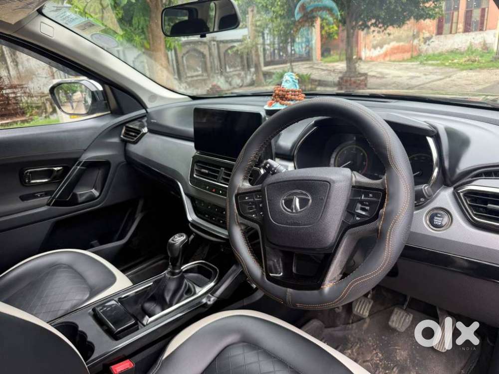 Tata Safari 2.0 Kryotec Xt Plus Dark Edition, 2023, Diesel