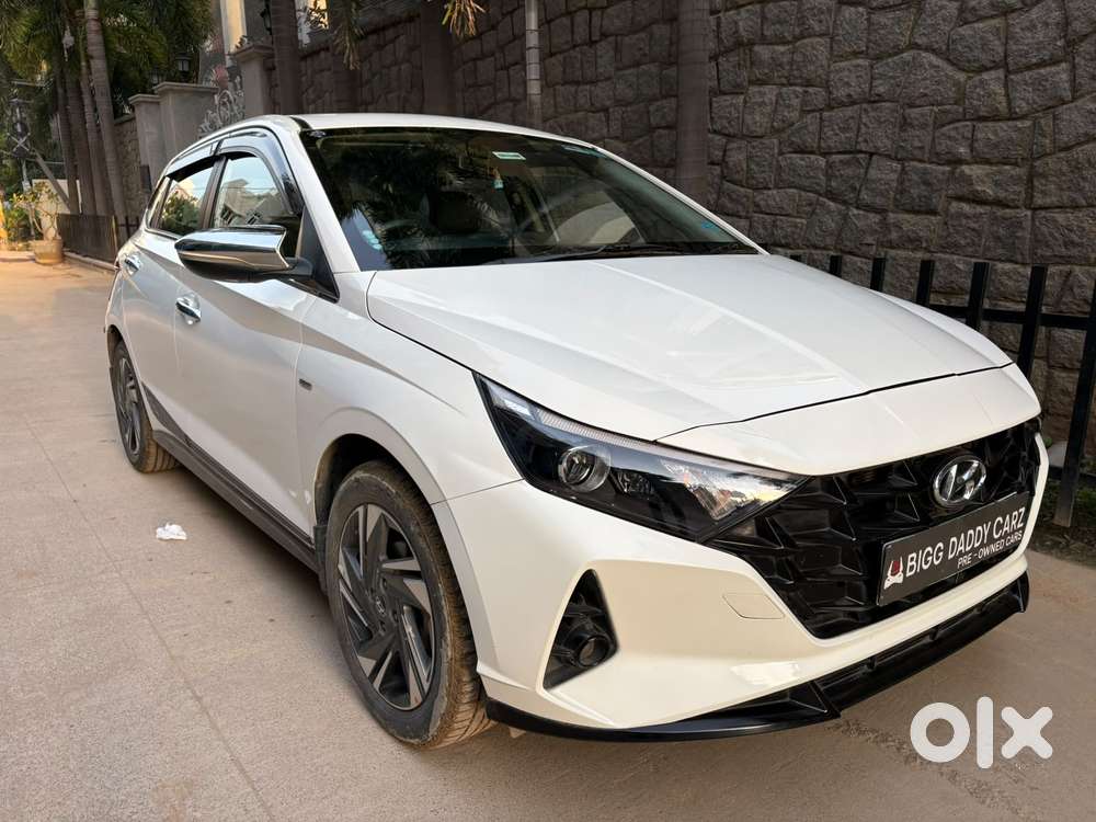Hyundai I20 Asta (o) 1.2 Ivt, 2022, Petrol