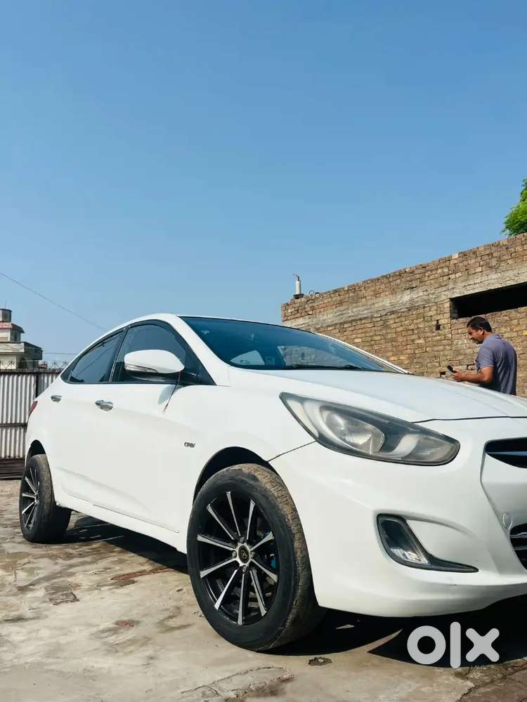 Hyundai Verna 2013 Diesel Manual