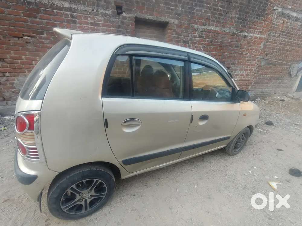 Gadi Full Condition 
Front Power Window Remote Control Car