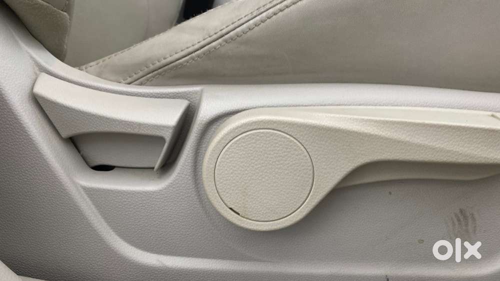 Mahindra Xuv300 W8 Option, 2023, Petrol