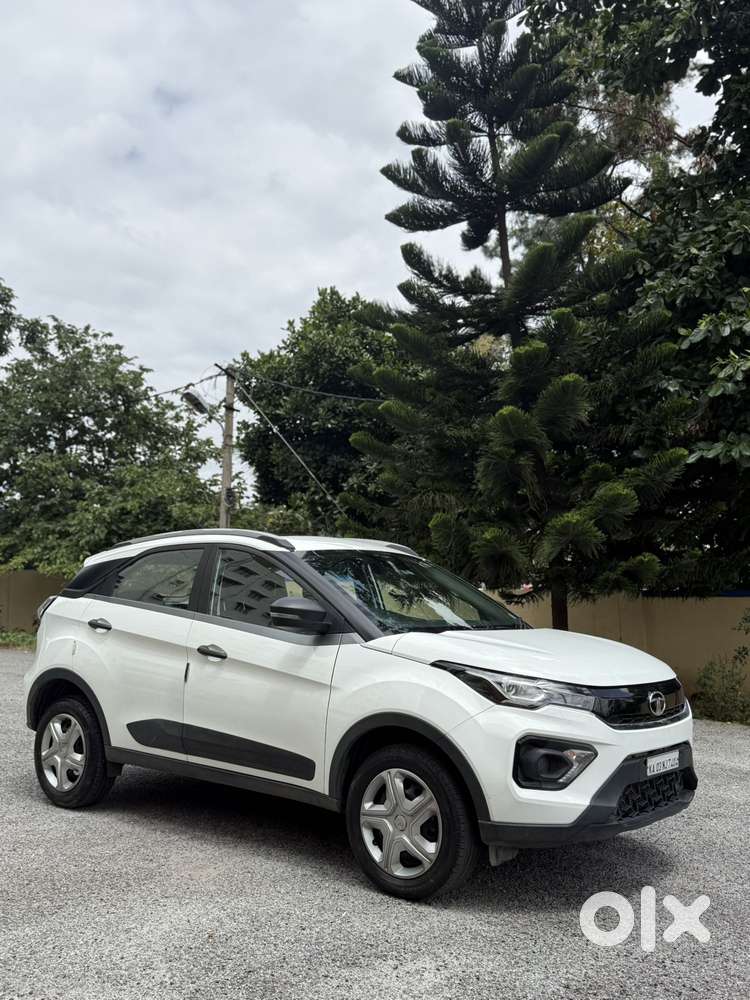 Tata Nexon 1.2 Revotron Xma Amt, 2021, Petrol