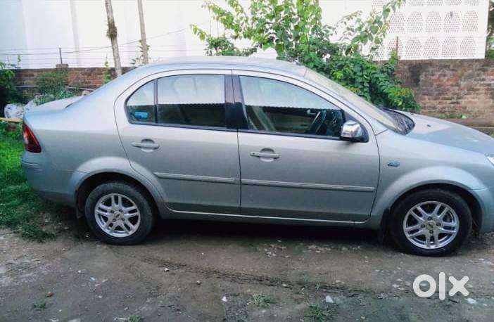 Ford Fiesta 2011 Petrol 60000 Km Driven