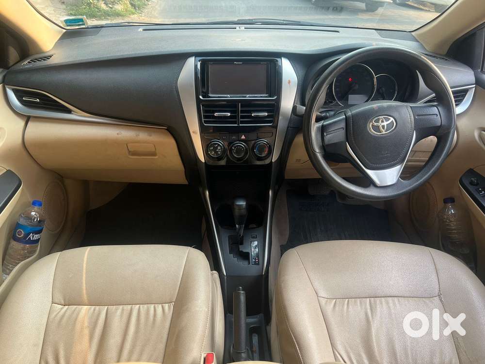Toyota Yaris J Cvt, 2018, Petrol
